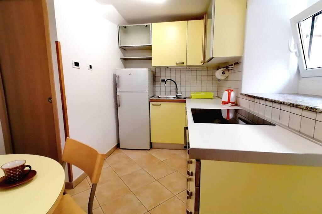 Apartment Veli Dvor Cres Exterior photo
